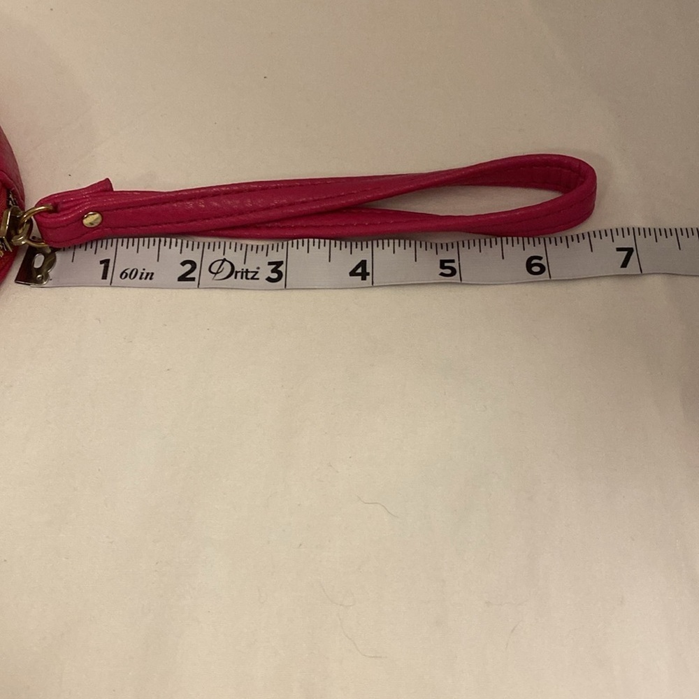 Juicy Couture Fuchsia Heart Wristlet - Picture 9 of 9